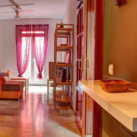 Apartamento Eduardo Ocon Apartment *